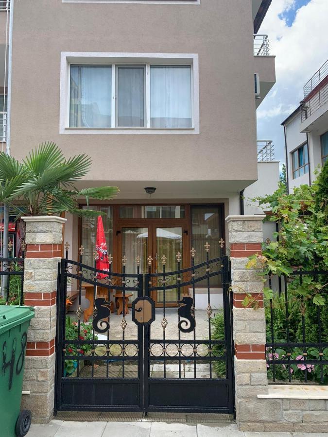 Апартаменты Desi House 302B Cozy Studio Несебр Экстерьер фото